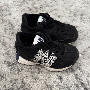 New Balance Kids Black Sneakers with White Spotted Logo